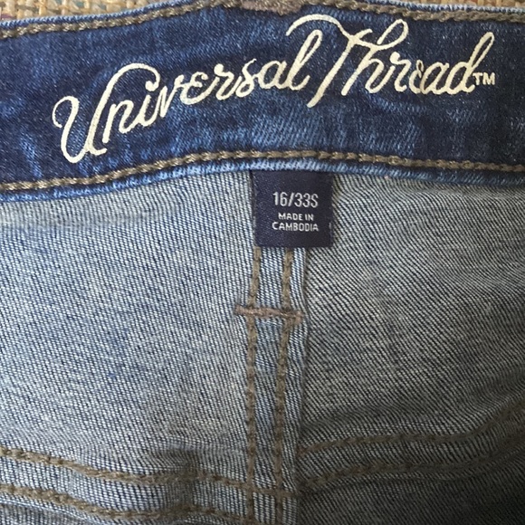 Universal Thread size 16 jeans. - Picture 3 of 11